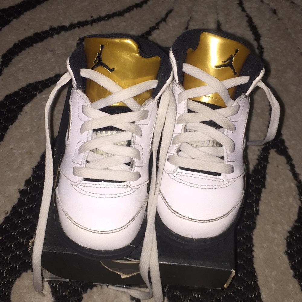 Toddler’s Jordan Retro 5’s